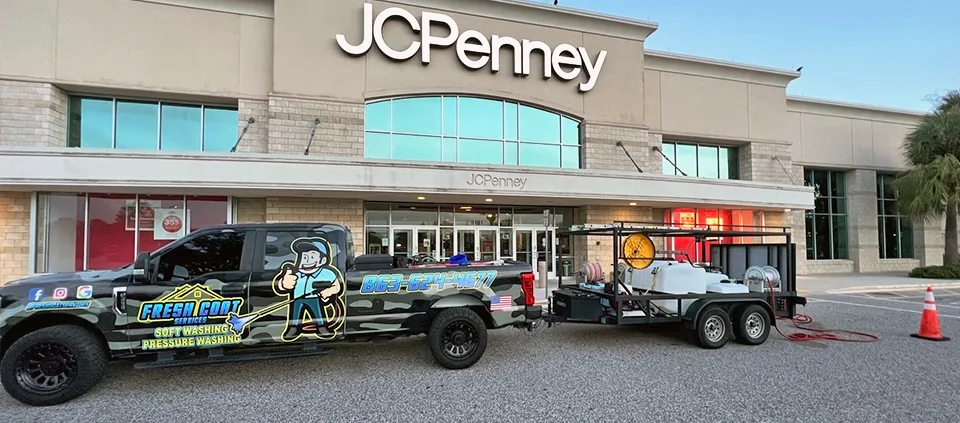 Commercial Pressure Washing Services in Kissimmee, Florida